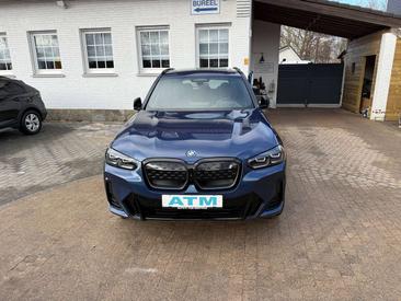 BMW iX3 — photo 8