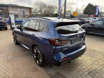 BMW iX3 — photo 18