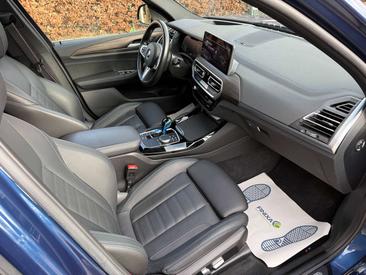 BMW iX3 — photo 19
