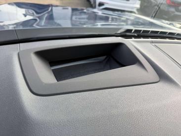 BMW iX3 — photo 21