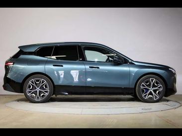 BMW IX XDrive40 — photo 2