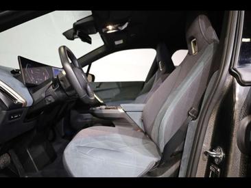 BMW IX XDrive40 — photo 8