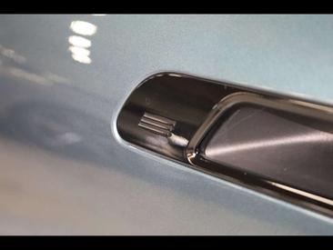 BMW IX XDrive40 — photo 19