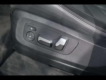 BMW X5 XDrive50e — photo 18