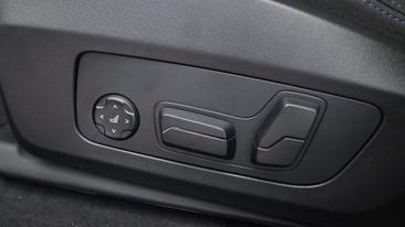 BMW IX2 Coupé SUV XDrive30 — photo 20
