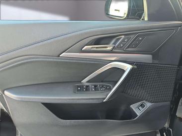 BMW IX1 XDrive30 — photo 13