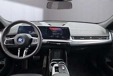 BMW IX2 EDrive20 — photo 7