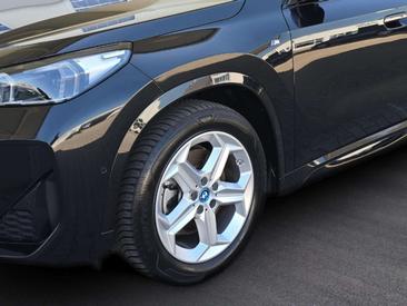 BMW IX1 XDrive30 — photo 21