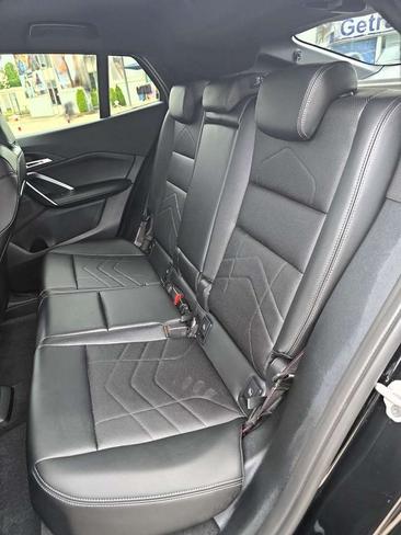 BMW IX2 EDrive20 — photo 19