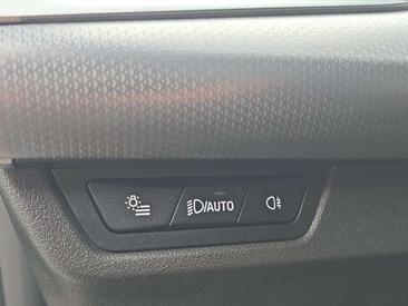 BMW IX2 EDrive20 — photo 22