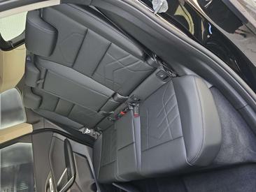BMW IX1 XDrive30 — photo 21