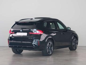 BMW IX1 EDrive20 — photo 7