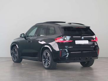 BMW IX1 EDrive20 — photo 9