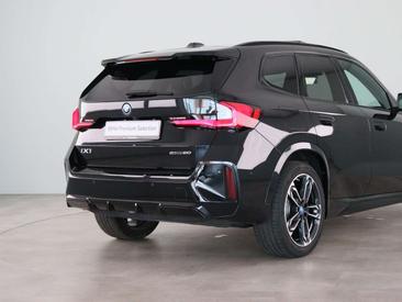 BMW IX1 EDrive20 — photo 21