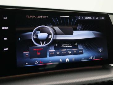 BMW IX1 EDrive20 — photo 25