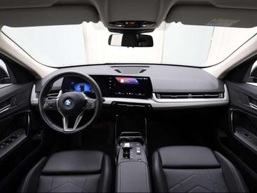 BMW IX2 EDrive20 — photo 6