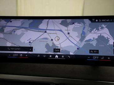 BMW IX XDrive45 — photo 11