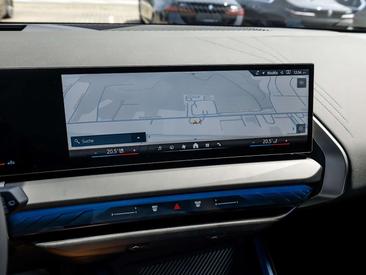 BMW X3 20 XDrive — photo 13