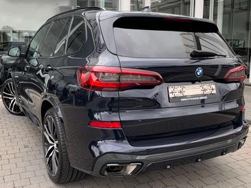 BMW X5 XDrive45e — photo 10