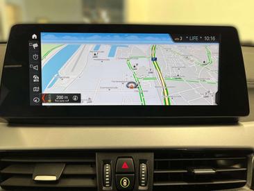 BMW X2 SDrive18d — photo 4