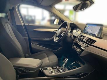 BMW X2 SDrive18d — photo 10