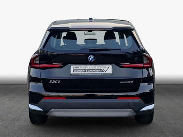 BMW IX1 XDrive30 — photo 4