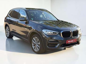 BMW X3 XDrive20i — photo 9