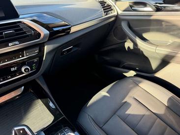 BMW X3 XDrive20i — photo 31