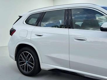 BMW X1 XDrive25e — photo 7