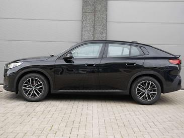 BMW IX2 EDrive20 — photo 8