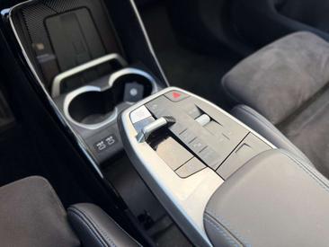 BMW X1 XDrive25e — photo 23