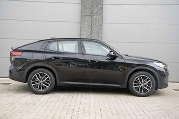 BMW IX2 EDrive20 — photo 15