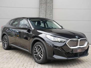 BMW IX2 EDrive20 — photo 16