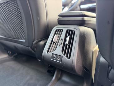 BMW X1 XDrive25e — photo 33