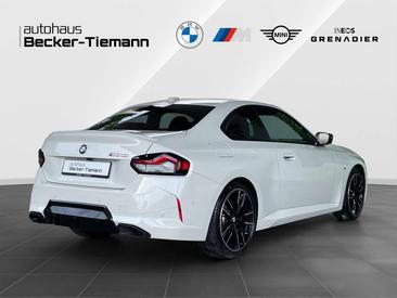 BMW M2 40i XDrive — photo 6