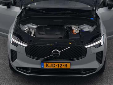Volvo XC90 T8 AWD Long Range — photo 31
