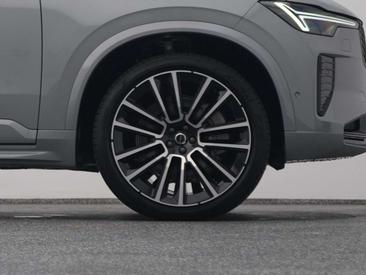 Volvo XC90 T8 AWD Long Range — photo 42