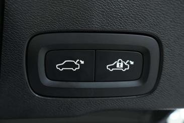 Volvo XC60 T6 Recharge AWD — photo 24
