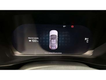 Volvo C40 Coupé SUV — photo 13