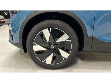 Volvo C40 Coupé SUV — photo 15