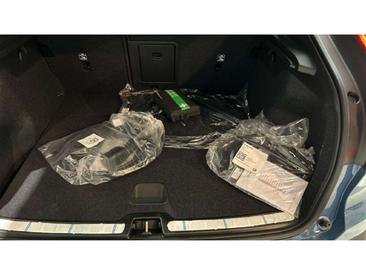Volvo C40 Coupé SUV — photo 29