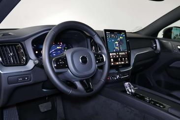 Volvo XC60 T6 Recharge AWD — photo 14