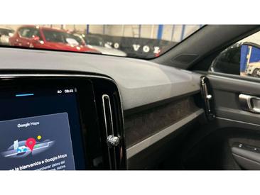 Volvo C40 Coupé SUV — photo 38