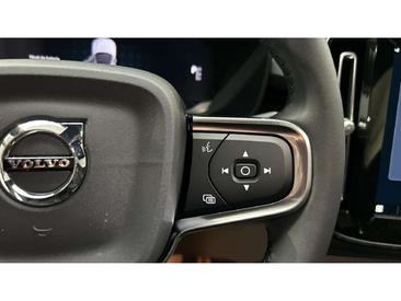Volvo C40 Coupé SUV — photo 40