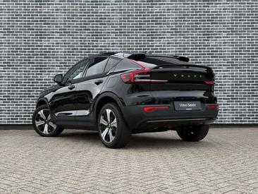 Volvo C40 Coupé SUV — photo 3