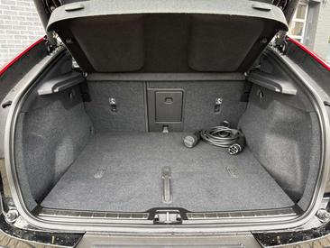 Volvo C40 Coupé SUV — photo 18