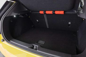 Volvo EX30 Single Motor Extended Range — photo 32