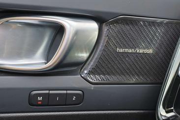 Volvo C40 Coupé SUV Recharge Single Motor Extended Range — photo 11
