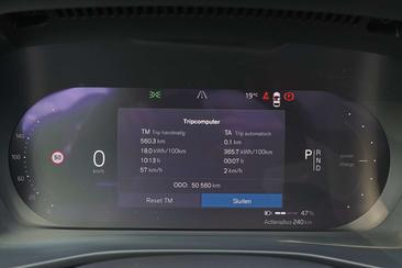 Volvo C40 Coupé SUV Recharge Single Motor Extended Range — photo 11