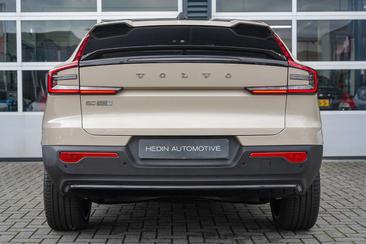 Volvo EC40 Coupé SUV Single Motor Extended Range — photo 5
